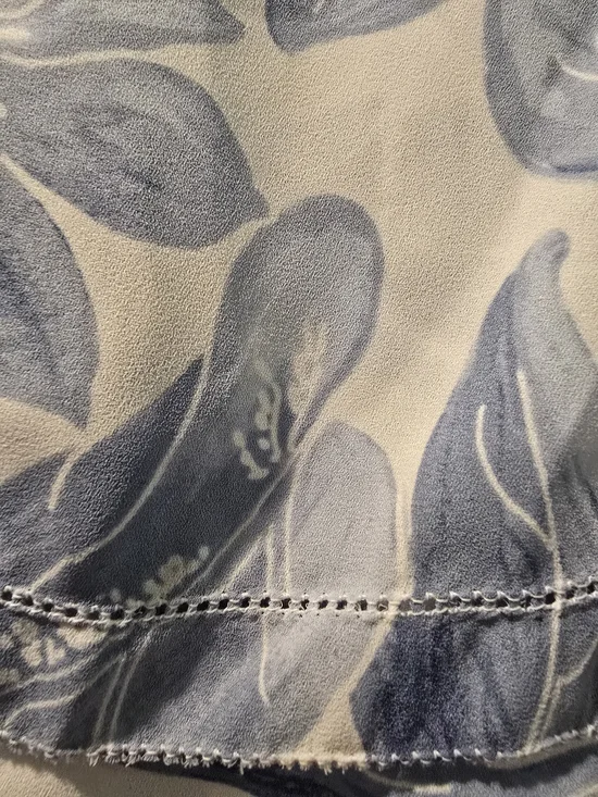 White House Black Market Blue and White Floral One-Shoulder Top - Picture 4 of 4